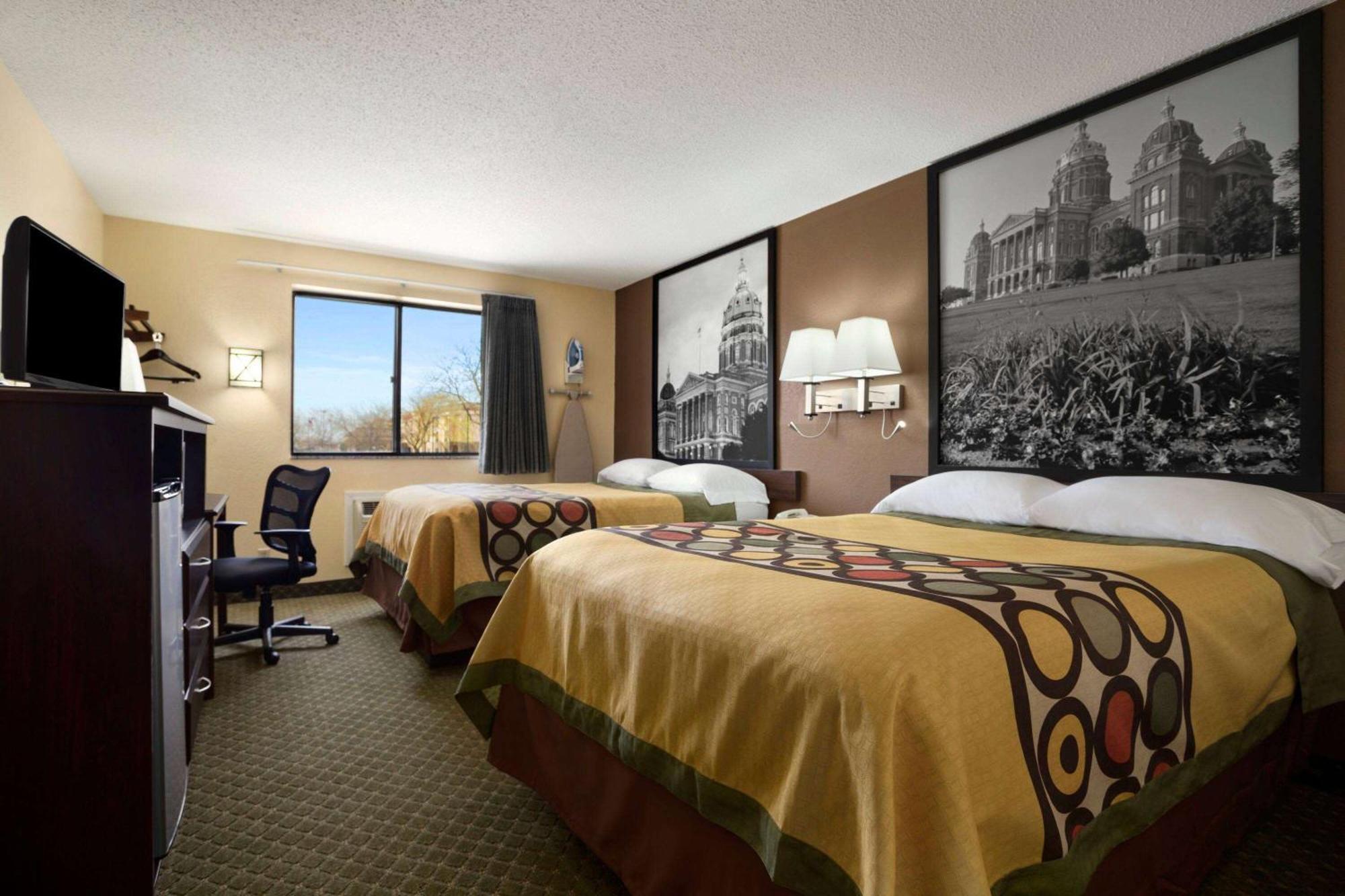 Super 8 By Wyndham Cedar Rapids Hotel Kültér fotó