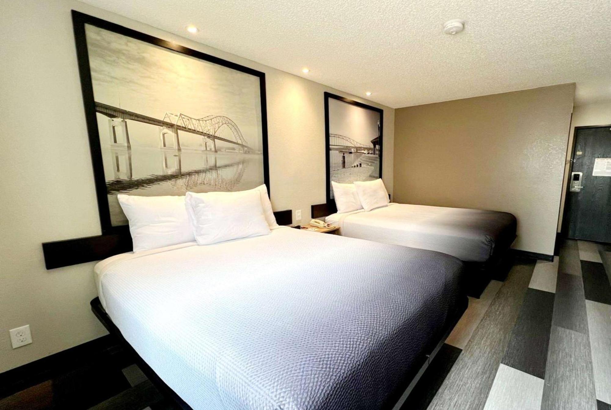 Super 8 By Wyndham Cedar Rapids Hotel Kültér fotó